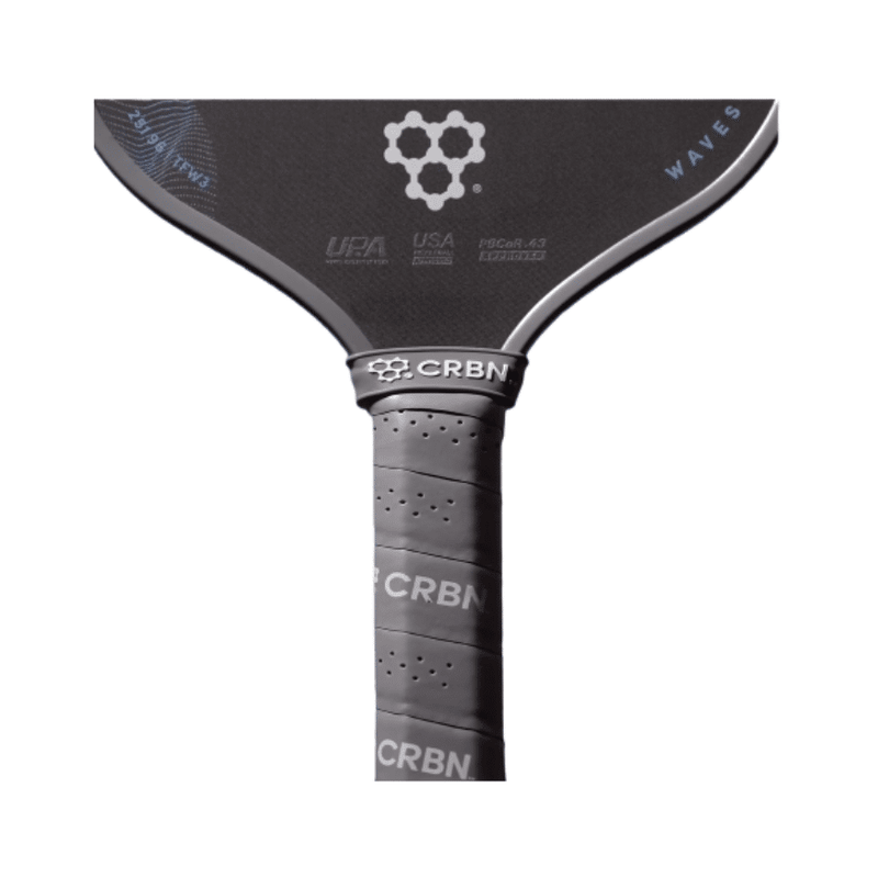 Chargez l'image dans la visionneuse de la galerie, Image d'une raquette de pickleball CRBN 3 TruFoam Waves Allongé.
