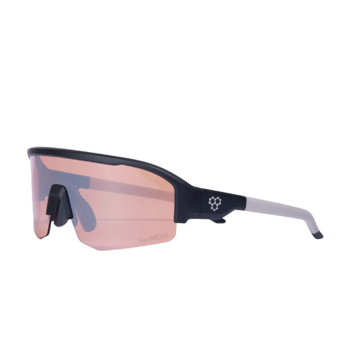 Image de lunettes de pickleball CRBN Pivot.