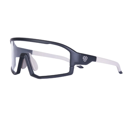Image de lunettes de pickleball CRBN Pivot.