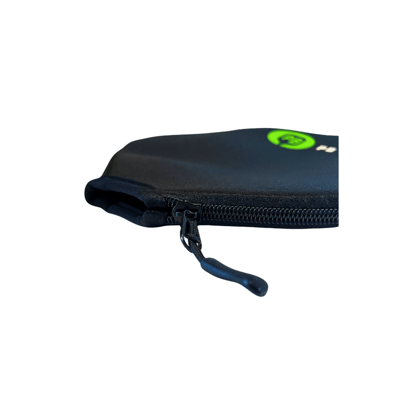 Chargez l'image dans la visionneuse de la galerie, Image d'une housse de protection pour raquette de pickleball en néoprène PB Sport.
