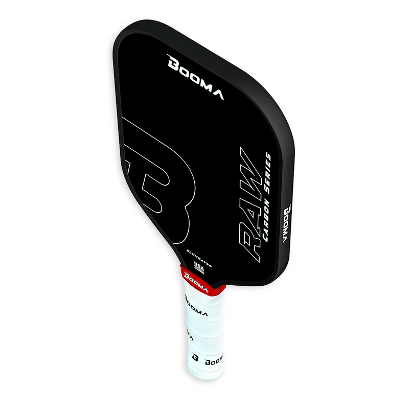 Chargez l'image dans la visionneuse de la galerie, Image d'une raquette de pickleball BOOMA Raw Carbon Allongé.
