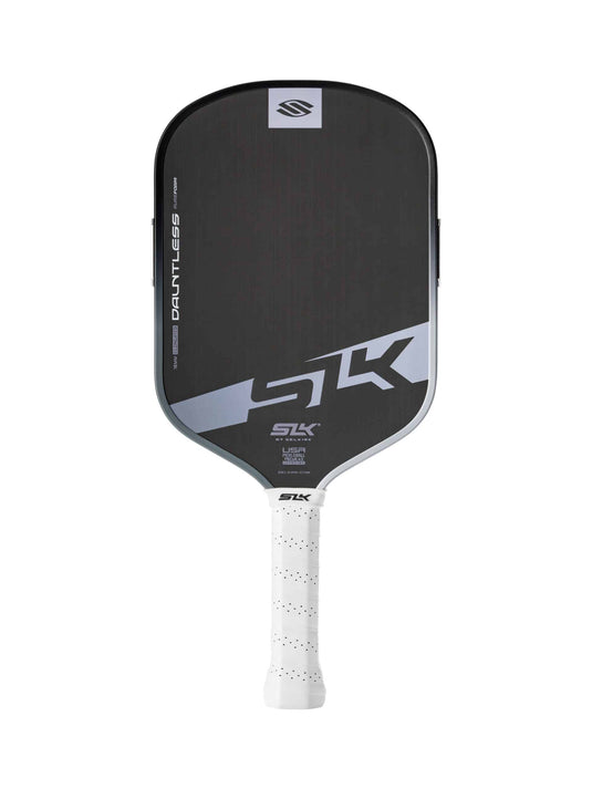 Image d'une raquette de pickleball  Selkirk Dauntless allongée.