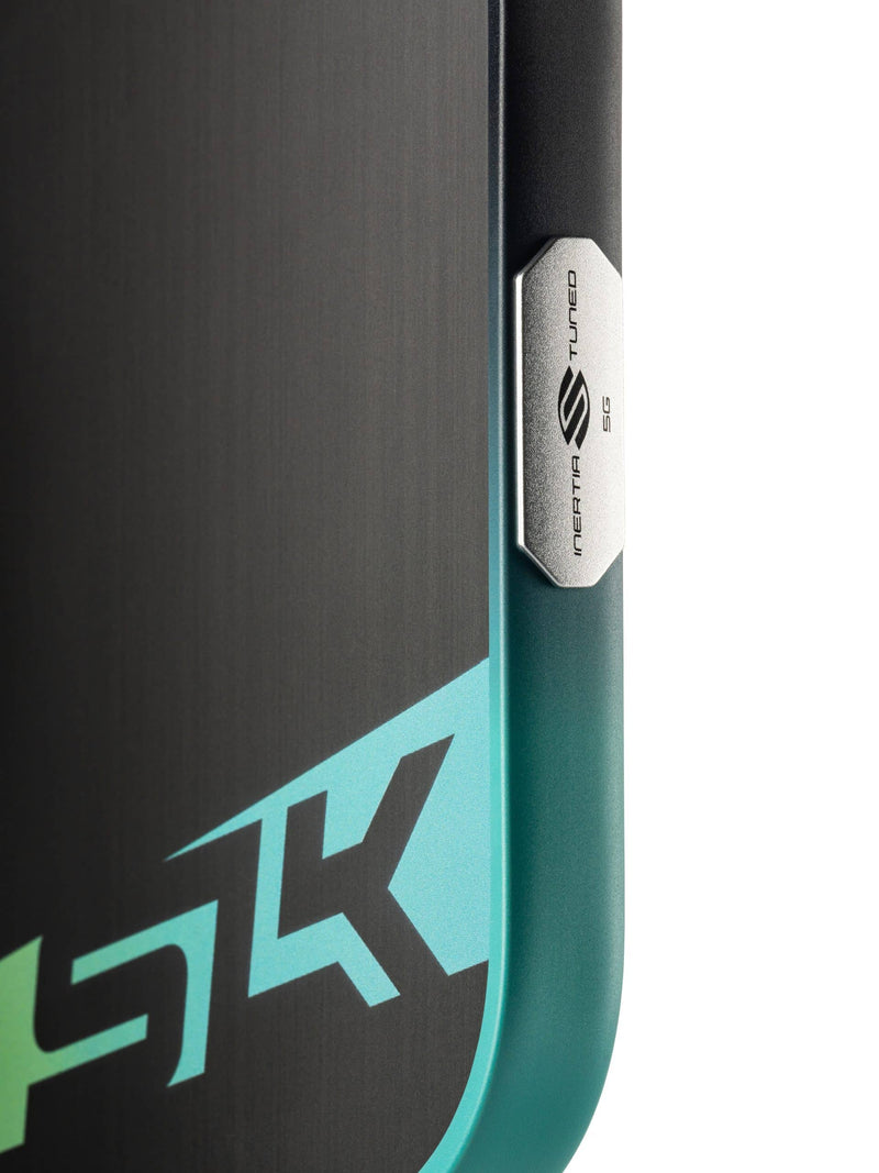 Chargez l'image dans la visionneuse de la galerie, Image d'une raquette de pickleball Selkirk Dauntless widebody.
