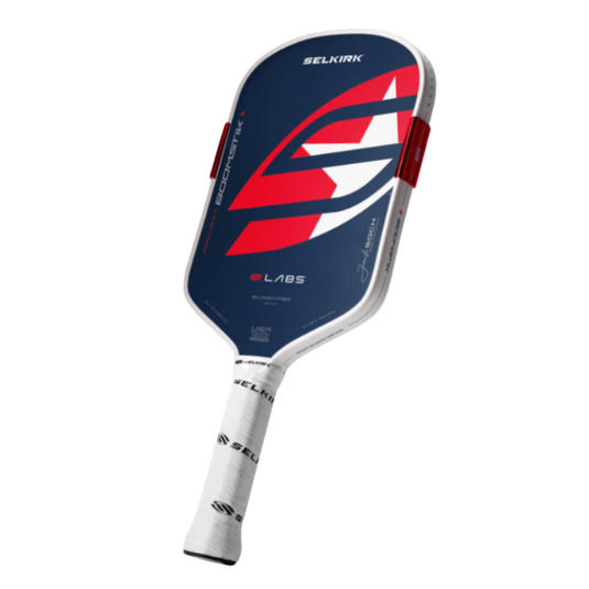 Image d'une raquette de pickleball Selkirk Boomstik LABS Jack Sock allongé.