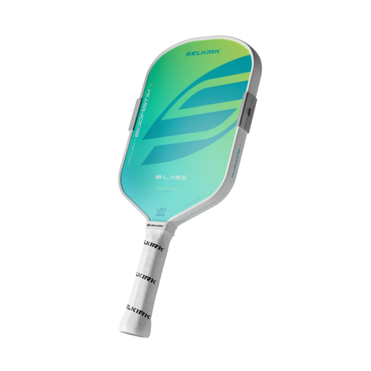 Image d'une raquette de pickleball Selkirk Boomstik LABS Projet Calypso Allongée.