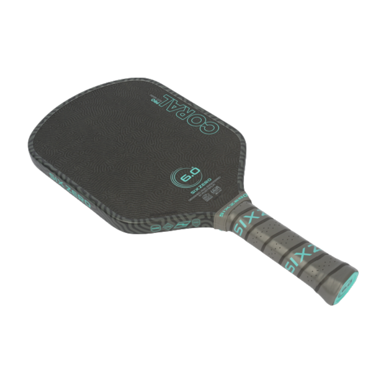 Load image into Gallery viewer, Raquette de Pickleball Six Zéro coral Hybride couleur bleu électrique.
