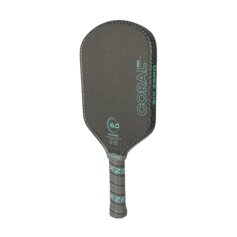 Load image into Gallery viewer, Raquette de Pickleball Six Zéro coral Hybride couleur bleu électrique.
