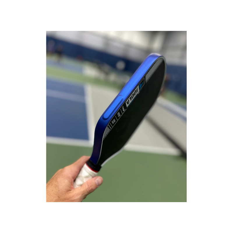 Chargez l'image dans la visionneuse de la galerie, Image d'une edge guard Vinyl Styles Bleu Électra.
